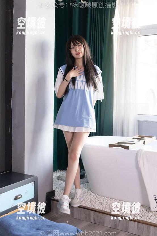 BoBoSocks袜啵啵 - 壁纸中小甜豆的高清咖啡丝，意外的脚尖控狂欢