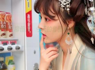BoLoli菠萝社 – 柳侑绮，今天的套图和合集又有什么新玩意儿？