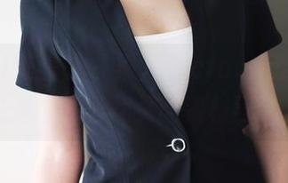 MyGirl美媛馆 – 果儿Victoria的睡衣不过是图库里翻页的素材罢了。