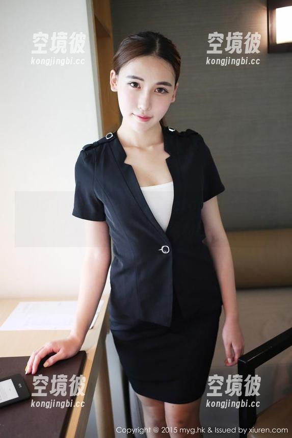 MyGirl美媛馆 - 果儿Victoria的睡衣不过是图库里翻页的素材罢了。
