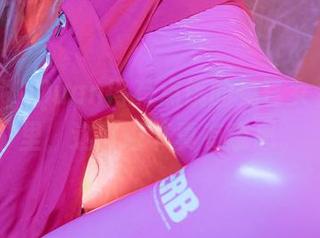 说实话，Quan冉有点饿的兔耳女仆写真里，这些细节真有意思。