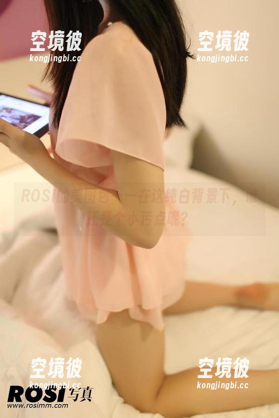 ROSI的美图包——在这纯白背景下，谁还是个小污点呢？
