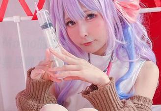 Sayo Momo的写真：愚人众中的阿蕾奇诺，她在图集里散发出的气息，真让人欲罢不能。