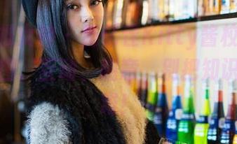 TGOD推女神 – 施忆佳Kitty酱校园特辑——原图、互动、随意，别把知识想得太难！