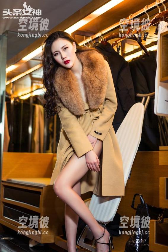 TouTiao头条女神 - 原图氛围来了，JennyR的“薄荷绿的夏天”让人忍不住想喊：“不可能的美味！”