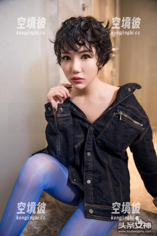 TouTiao头条女神 - 在线图集：从未见过的李由美，白丝与日常在碰撞