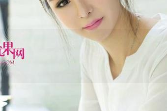 UGirls尤果网 – 艾小青的泳衣穿搭，高清作品集里那些骚气，真不怕大家点评