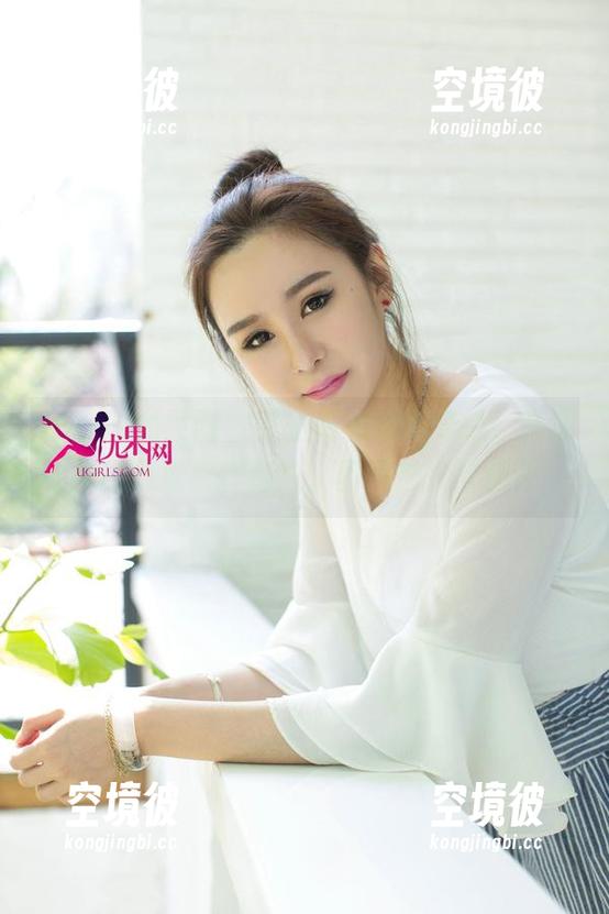 UGirls尤果网 - 艾小青的泳衣穿搭，高清作品集里那些骚气，真不怕大家点评