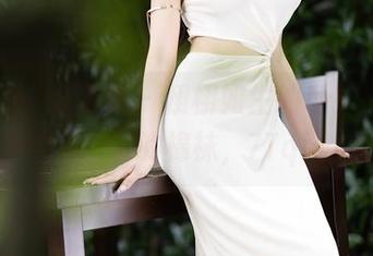 XIAOYU语画界 – 栩栩如生的私拍，美图加上些欲盖彌彰的棉袜，77qiqi上场！