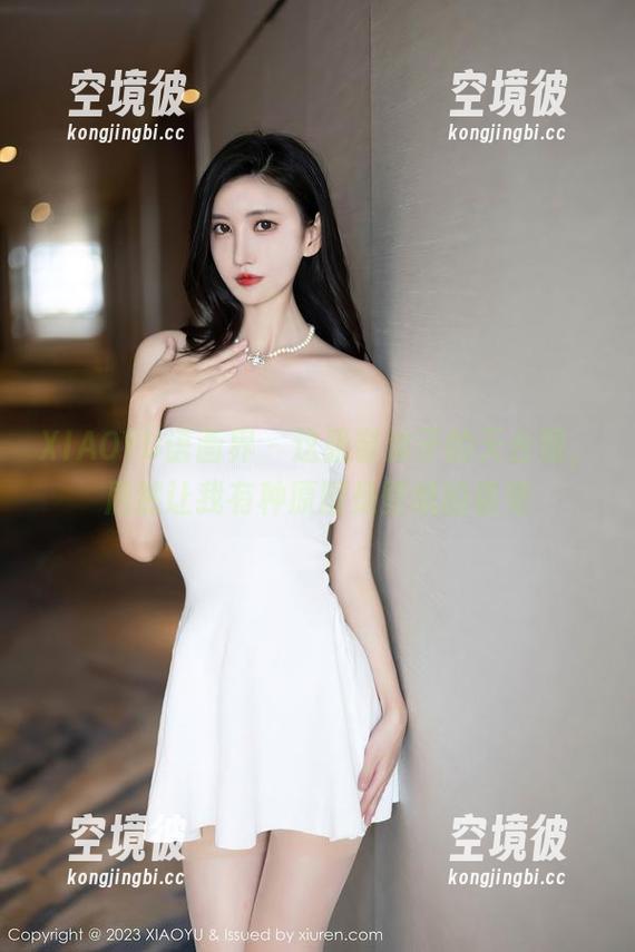 XIAOYU语画界 - 这张奈沐子的天台照，居然让我有种原图是壁纸的错觉