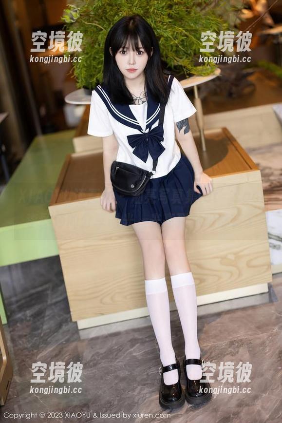 XIAOYU语画界 - 油亮写真集let’sgo!李丽莎的分享时光，光亮到你眼都花了