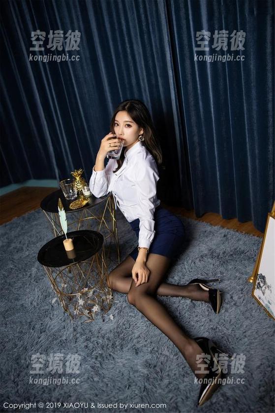 XIAOYU语画界 - 蜜桃酱的女神写真：迎接盛夏的气息，有点小湿