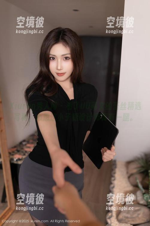 Xiuren秀人网 - 看了UU阿文的蕾丝精选写真，心想这小子跟设计师真有一腿。