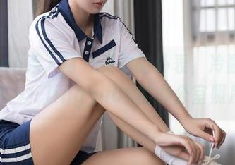 Xiuren秀人网 – 灵动的外表，冷静的内心——lingyu69的办公室照片