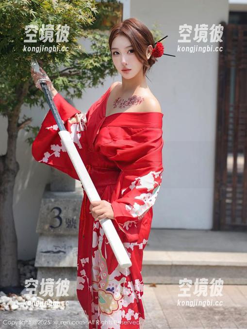 Xiuren秀人网 - 原图里的小芭乐，双马尾神奇地把图册变成了我的右手大叔