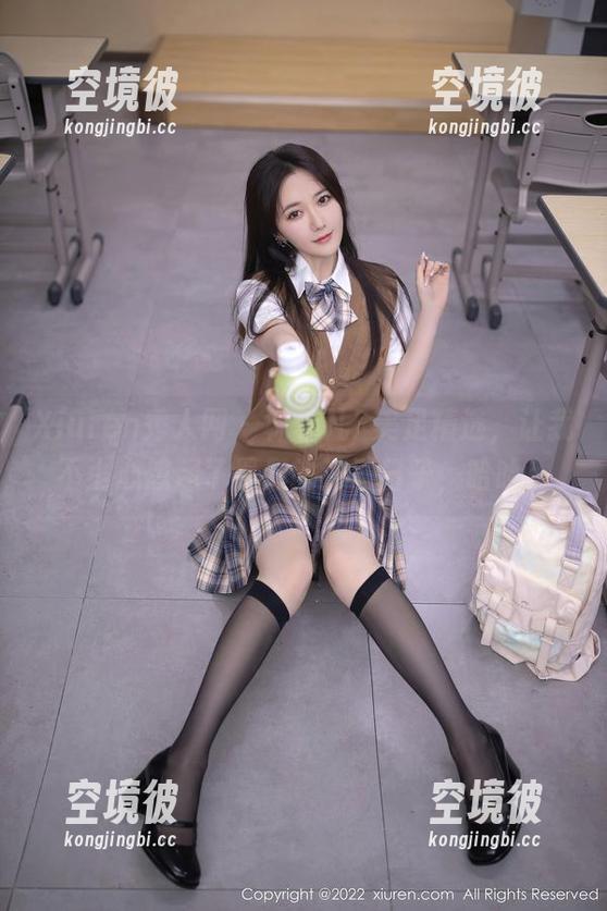 Xiuren秀人网 - 林若凡F美足精选，让我不小心想起了暑假的沙滩日子，哈哈！