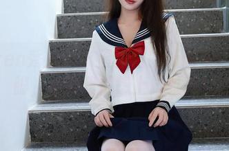 Xiuren秀人网 – 蛋蛋宝的新图集：这美脚，看得我都想上脚趾舞！