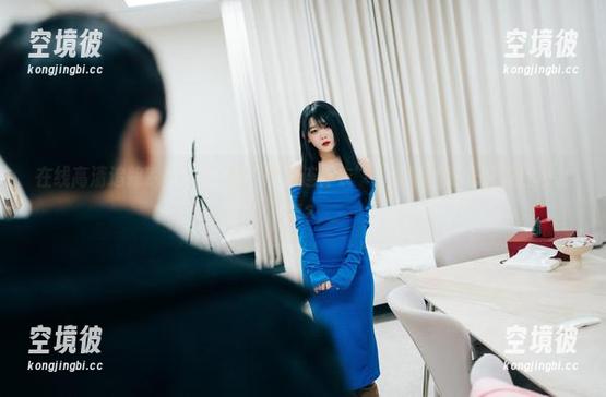 在线高清追踪Zia(지아)的“情侣连体衣”，羡慕的眼光究竟往哪儿瞟？