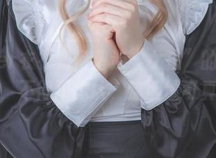 看coser衣衣如何塑造“女孩”的经典作品精选，不得不承认，这胆量可真不小。