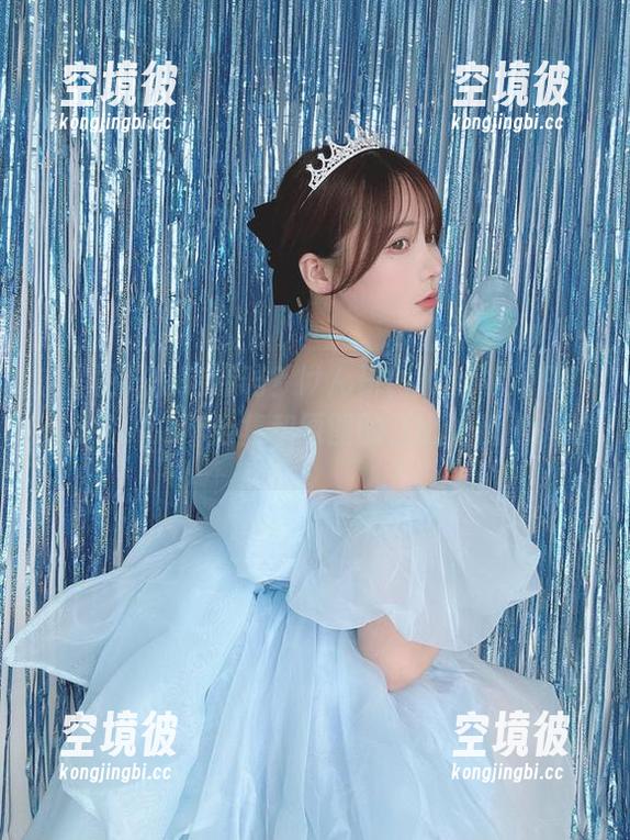 这是更好的选择吗？けん研(けんけん)Fantia-2023年合集和原图的对比让我小纠结。