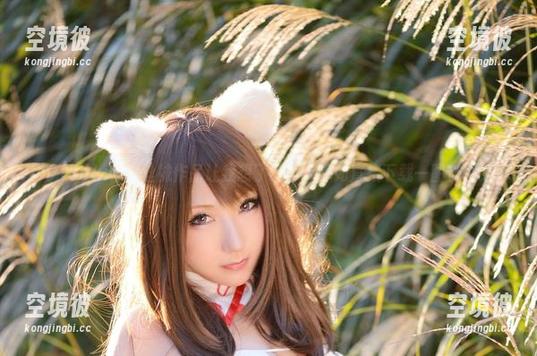 サク(saku)的丝袜作品让我想了好多，不如直接下载一图当壁纸！