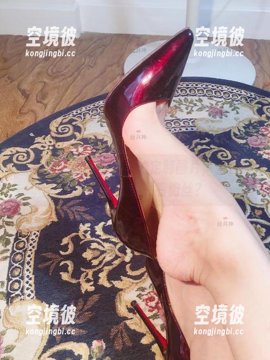 微密圈 - 哇，丝月神的定制图片，银色高跟牛仔裤里竟然有肉丝？