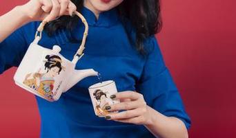 丽柜ligui – 这连衣裙，不只是亚男随便披的高清写真