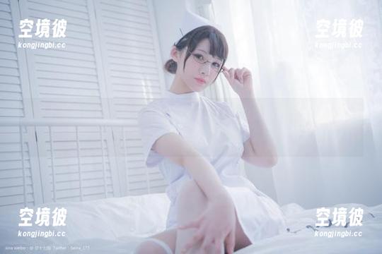 这你十七鸽的白色护士写真，给病人打针也能如此美，原图怎样不重要，我就是被吸引了。