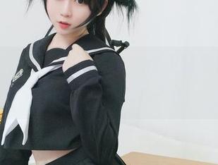 见过依依超级懒的美图，也见过她的棉袜，下载哪个更难？！