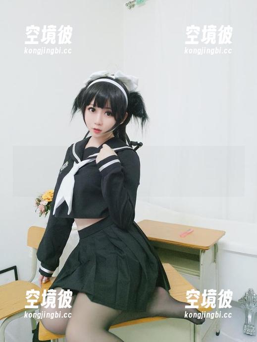 见过依依超级懒的美图，也见过她的棉袜，下载哪个更难？！