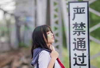 兔玩映画俏皮女孩：高清照片展示了不靠谱的俏皮，毫无防备地进入我的视线。