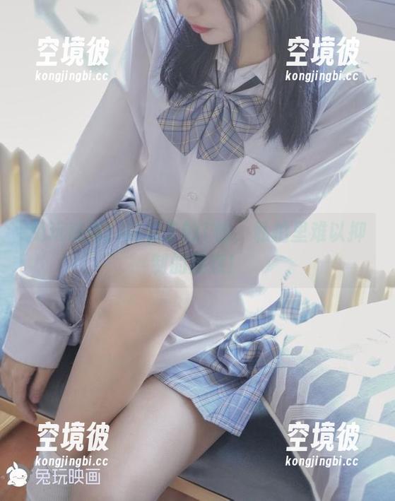 兔玩映画：沾水了的T恤，私拍里难以抑制的湿意！