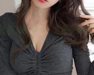 免费的比基尼精华包，发条少女yoki把沙滩都比下去了！