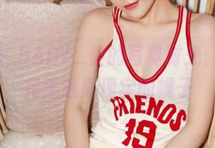 嗲囡囡 – BABY_柒的写真时光：自拍，完美逃离现实的幌子
