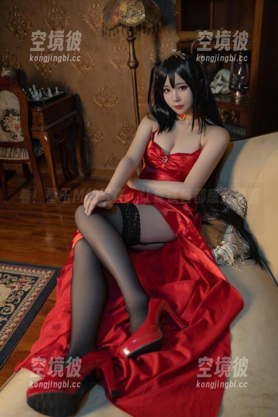 看！墨玉M的写真，让食铁兽都感到费解！