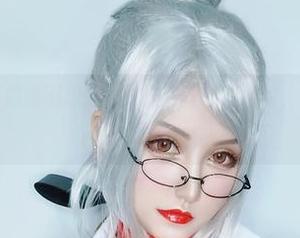 免费福利！夏鸽鸽不想起床身披红丝带的照片，难道不想看看吗？