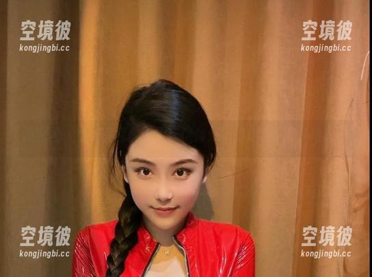 微密圈 - 办公室里的奶雯：图库分享的奇特视角，哈哈～