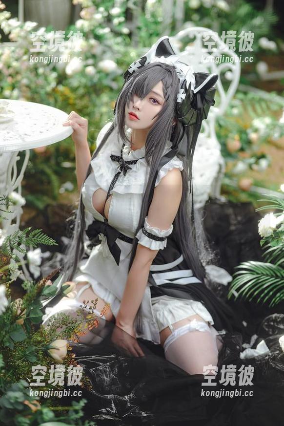 原图中宫本樱的那一瞬，配上德克萨斯同人礼服，这种感觉，我很喜欢！