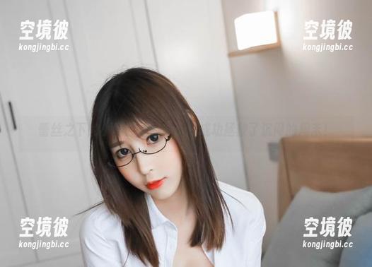 蕾丝之下的小酥酱，她的cos成功拯救了沉闷的周末！