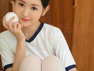 尤蜜荟 – 不能不说，夏美子吊带美图的潜在戏剧性