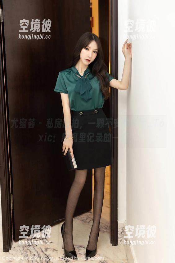尤蜜荟 - 私房旅拍，一颗不安的妲己_Toxic：原图里记录的一切！
