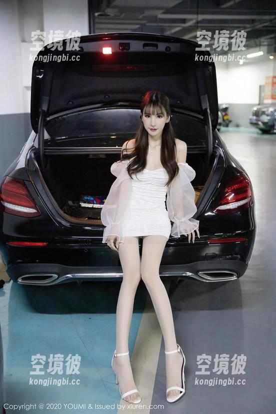 尤蜜荟 - “易阳Silvia”夏天高清图包，让我想起那种嚼不烂的冰淇淋——甜而不腻。