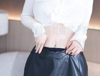 尤蜜荟 – 裤里丝的温柔细腻，熊小诺的写真蕴藏着什么样的心事？细细体会。