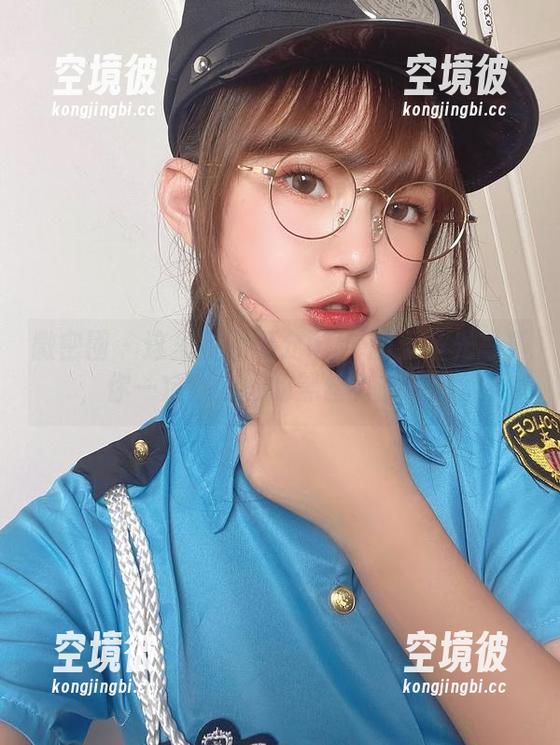 微密圈 - 这里有张思允nice的无圣光写真，你一定会为她的黑丝制服而停留