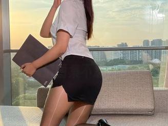 微密圈 – 终于找到清纯的代言人：张思允nice的高清图集不忍直视的诱惑。