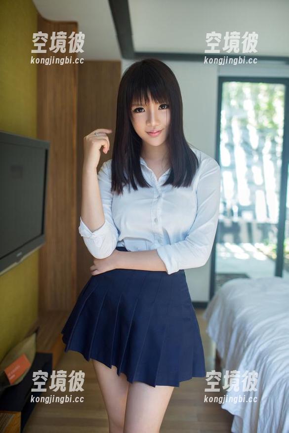 推女郎-吻熙 推女郎 - 班长吻熙的女孩图集在线!米白色的裙子真让人想坐下来懒洋洋地发呆