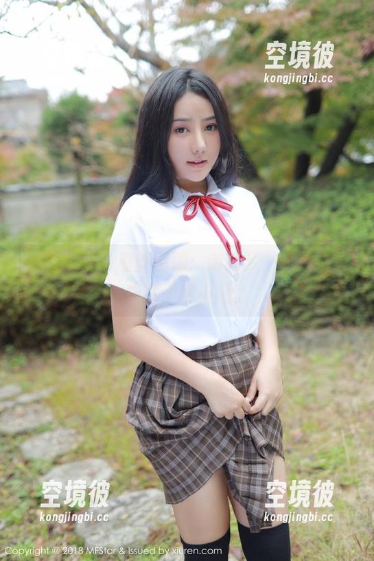 模范学院 - 最新图册：南晓梦，这纯白压根就不容小觑。