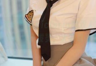 模范学院 – 果儿Victoria的双人写真，看得我耳根子发烫，太有看头了。