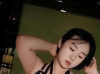 微密圈 – 瑜瑾u赤足高清原图，忽然想问，光脚真能够撒野吗？
