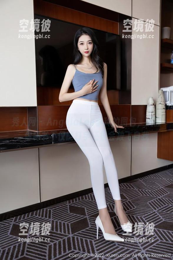 秀人网-AngelaLee李玲 秀人网 - AngelaLee李玲的图包,提醒你秘书不仅能打字还很会放飞自我